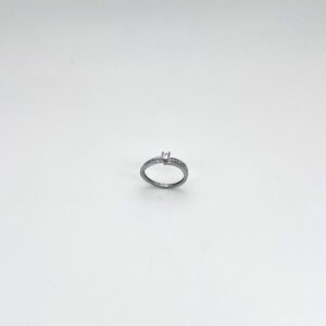 Anillo Oro Blanco 18 kilates Solitario Circones